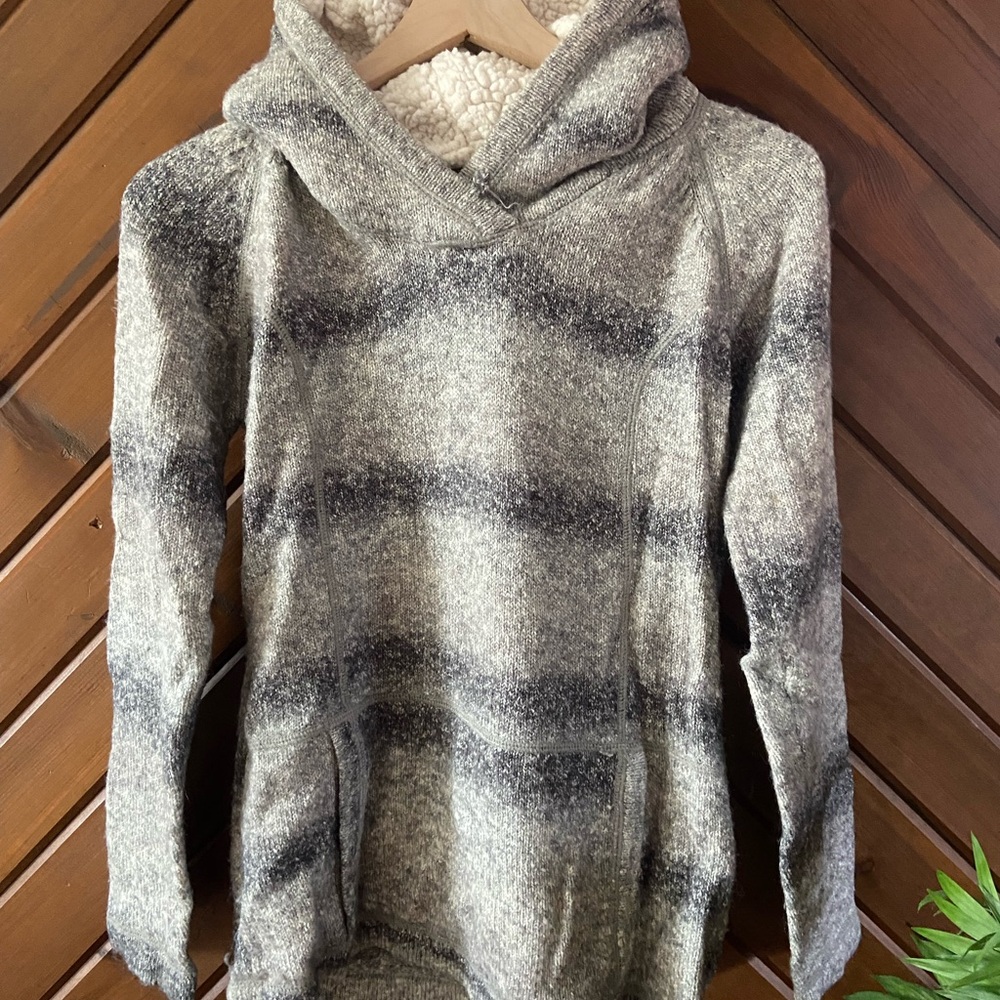 Lola Textured Gray Knit Sherpa Hoodie